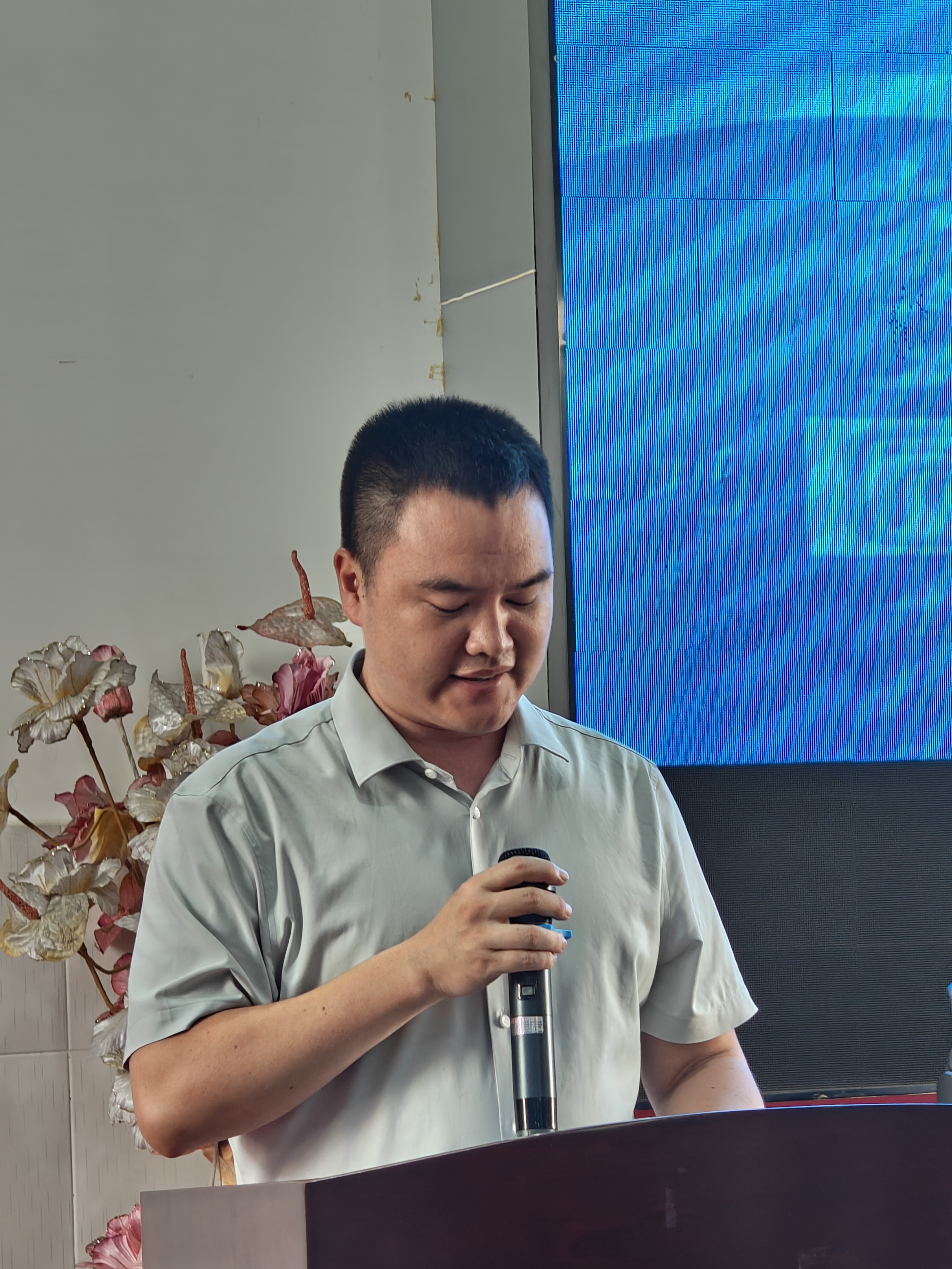 彭?xiàng)澃l(fā)言.jpg